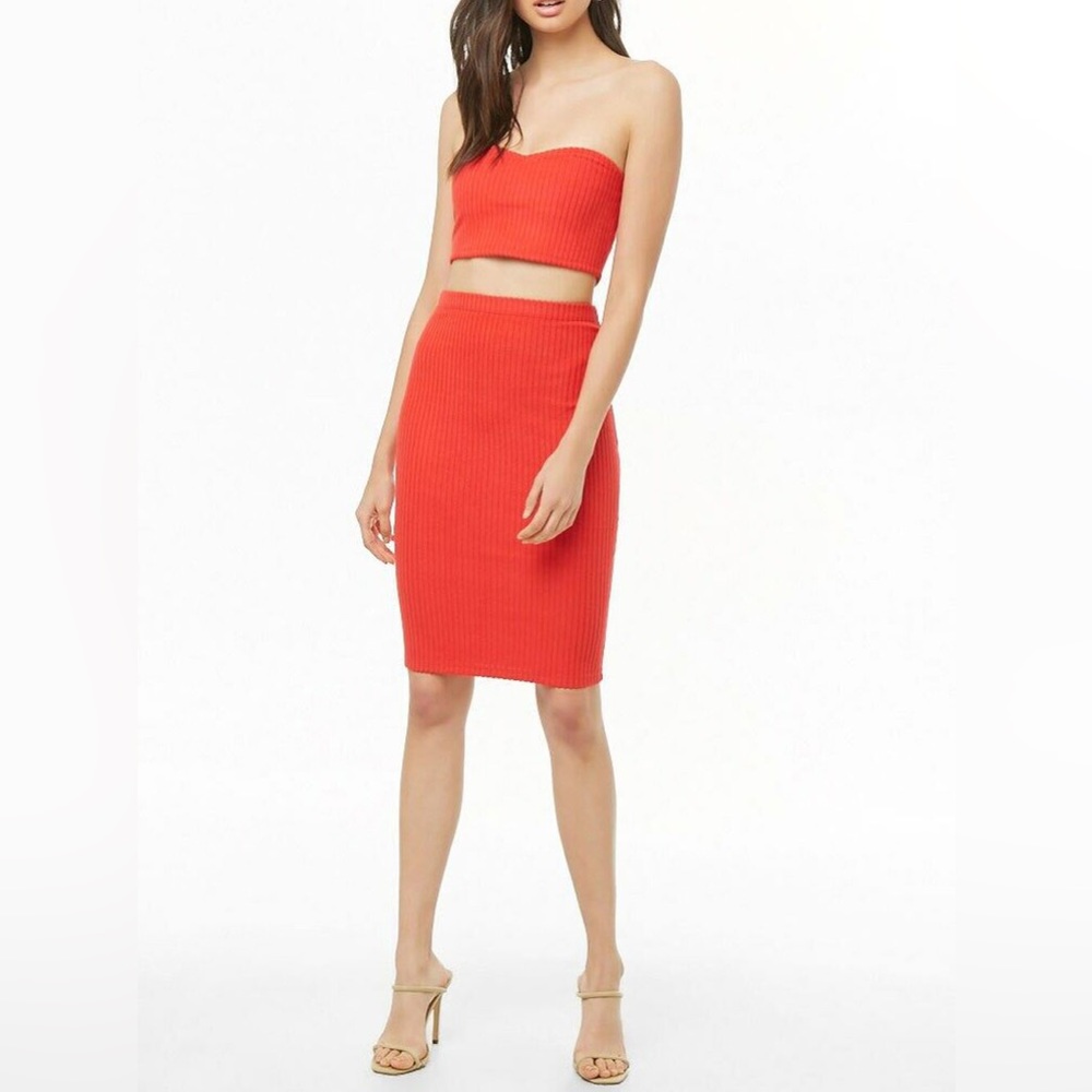 NWOT Ribbed Two Piece Knit Cropped Tube Top & Skirt Set